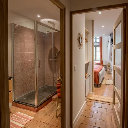 Couette-café Château Beyrin 4*