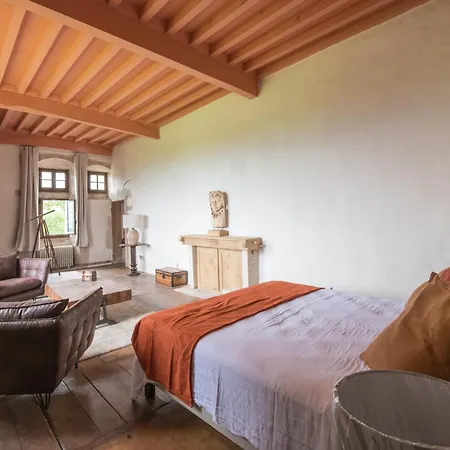 Château Beyrin Couette-café 4*