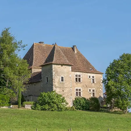 Couette-café Château Beyrin 4*