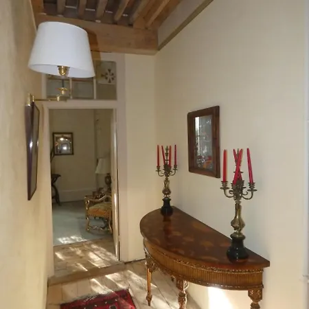 Couette-café Château Beyrin 4*