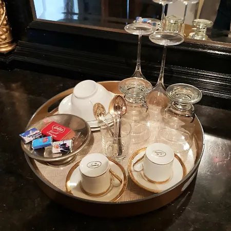 Couette-café Château Beyrin Traize