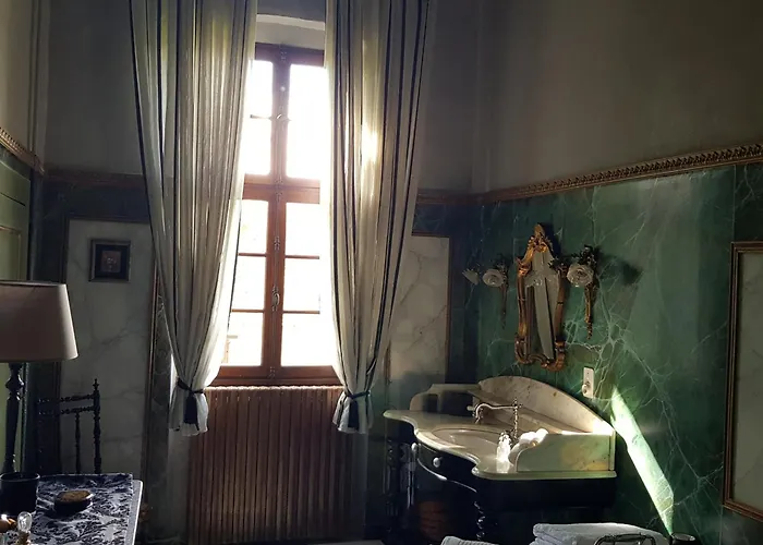 Couette-café Château Beyrin Traize
